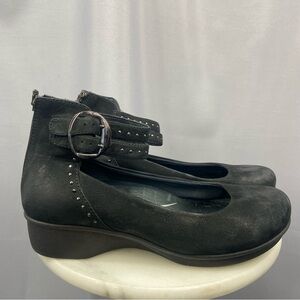 Dansko Lois Black Suede Studded Wedge Size 40 US SIZE 9.5-10